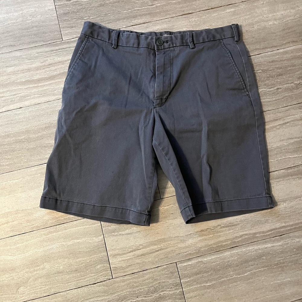 IZOD Saltwater Men’s Chino Shorts Size 32 Navy Blue Stretch Classic Fit 9.5”
